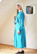 Vintage blue dress with white collar